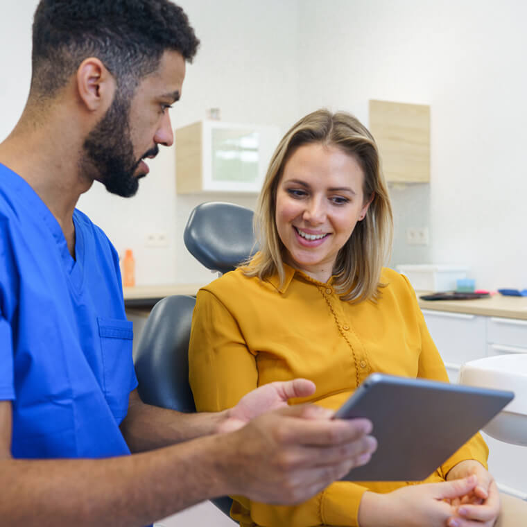 Streamlining Holiday Patient Engagement with Modern Dental Practice Software